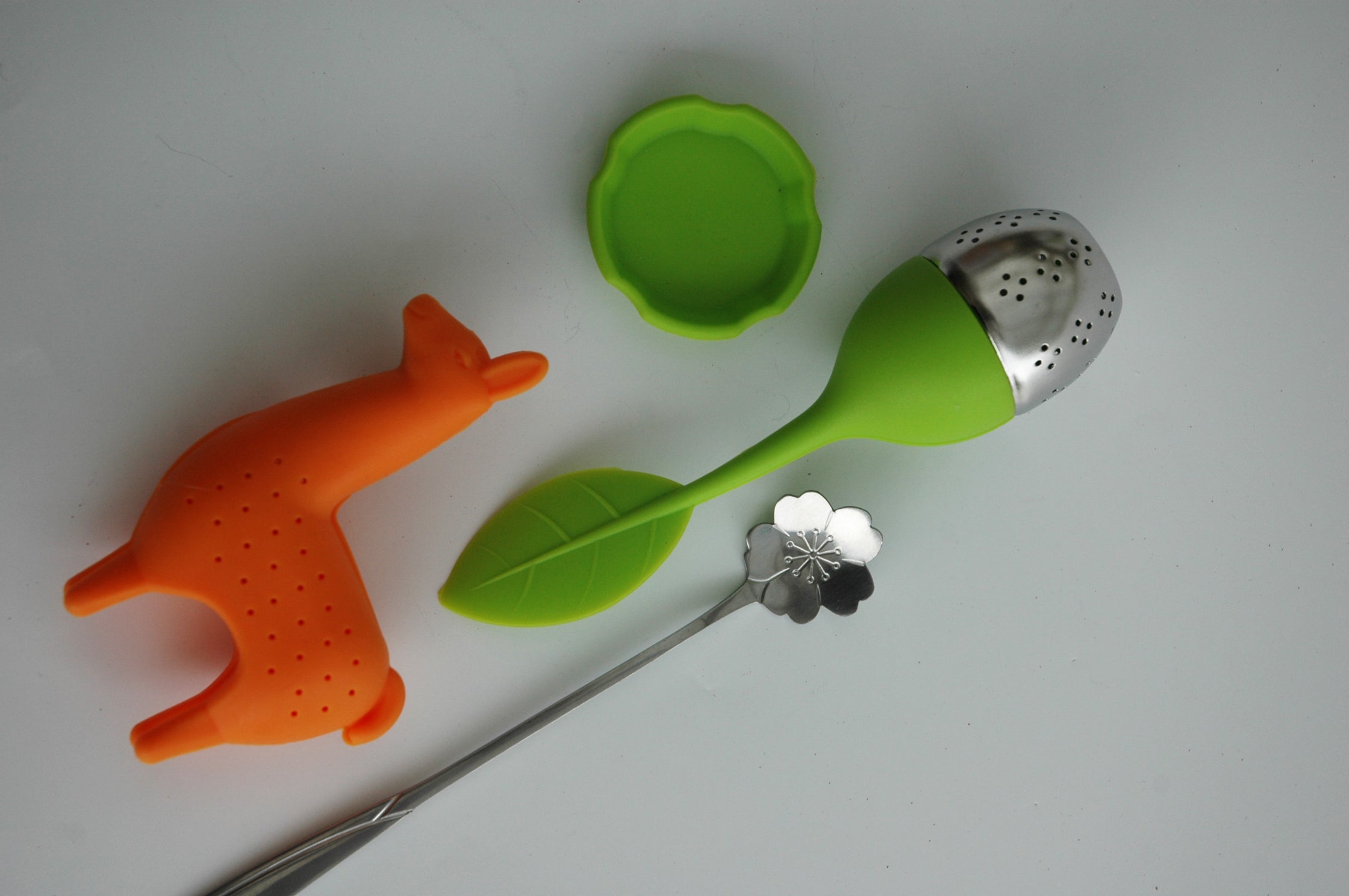 Stainless Steel Tea Ball Leaf Strainer