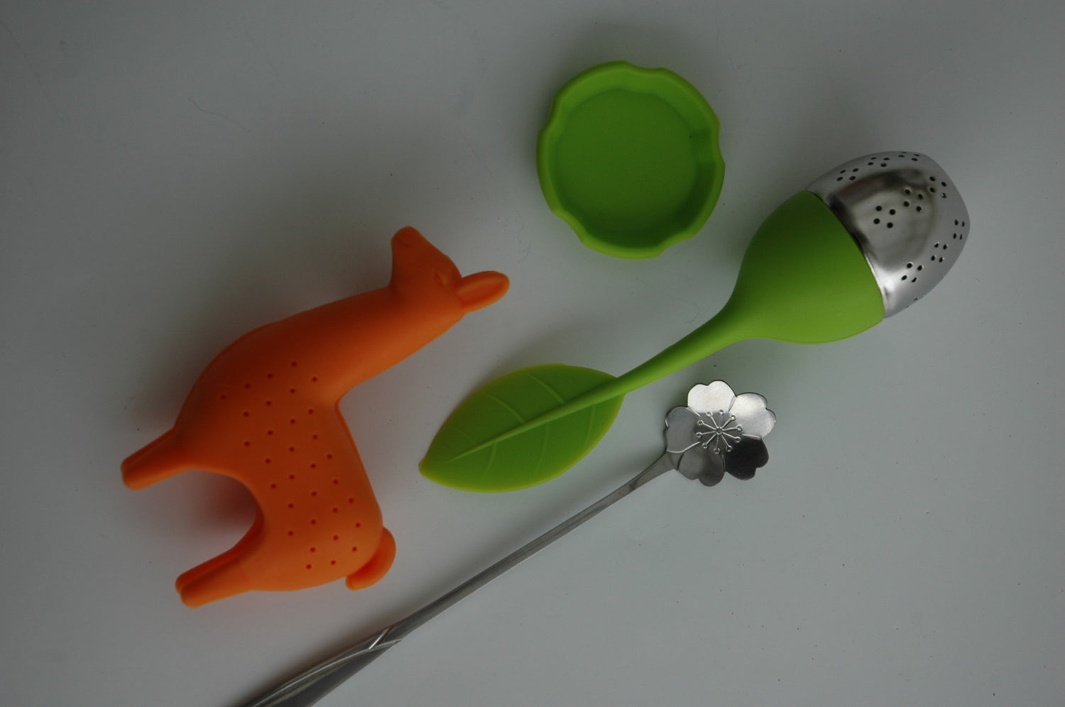 Stainless Steel Tea Ball Leaf Strainer